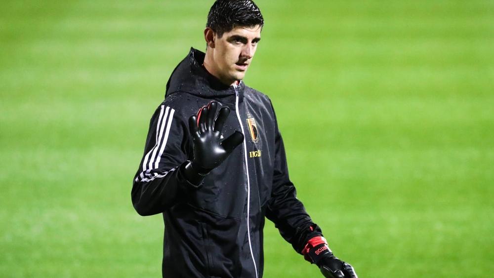 تيبو كورتوا تخلف عن مباراة بلجيكا ضد بيلاروسيا بسبب "وضعية نوم خاطئة"