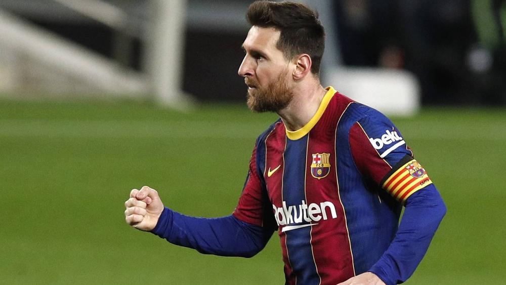 "صحيفة": "مانشستر سيتي ينصرف عن ميسي بسبب اقترابه من التجديد لبرشلونة"