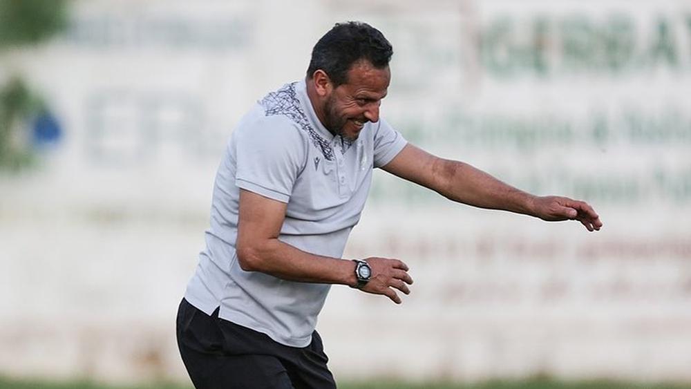 بنشريفة لـ"البطولة: "الوداد حامل مشعل الكرة المغربية قاريا.. البنزرتي غائب بسبب موعد تلقيح كورونا لكن فلسفته التكتيكية ستكون حاضرة"