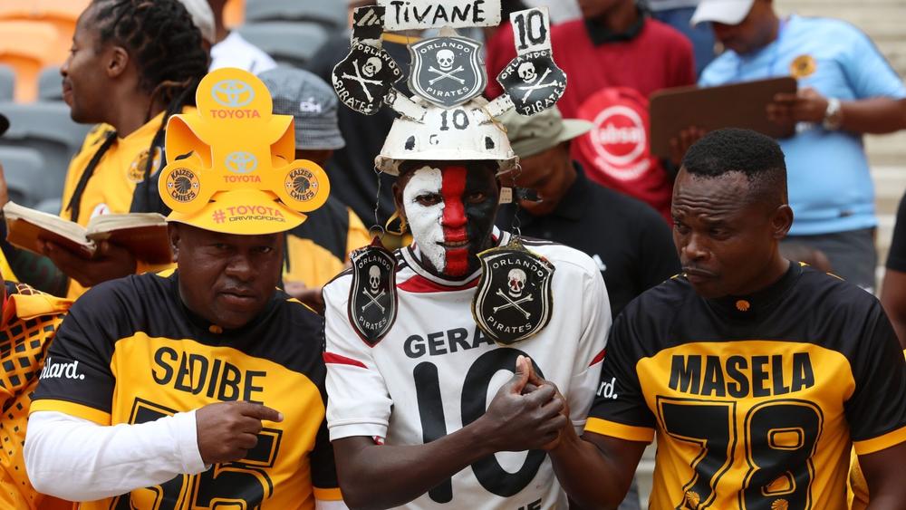 بعد انتشار خبر قدوم الوداد بـ"تشكيلة احتياطية".. منافسون محليون يسخرون من كايزر شيفس ومناصرو النادي يرونها فرصة لـ"مقارعة" الفريق الأحمر