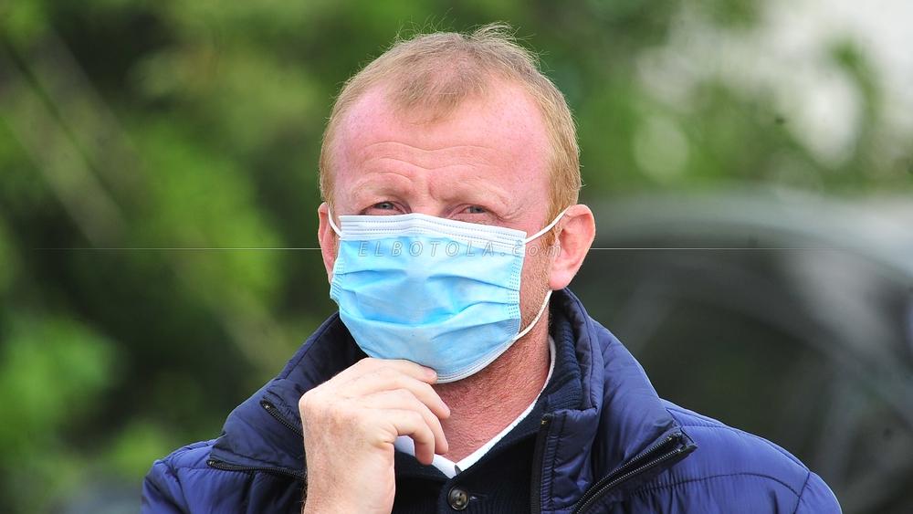 فاندنبروك لـ"البطولة": "لن نعتمد على الكمّ بل على الجودة في الميركاتو واستفراد المدرب بالصلاحيات في هذا الملف يضعه أمام تضارب المصالح"