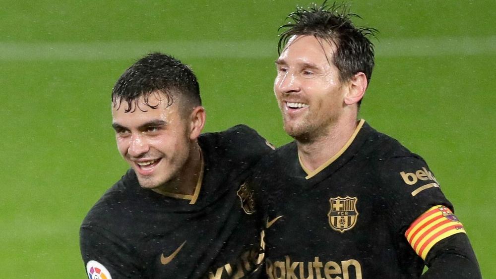 بيدري: "أتخيل نفسي ألعب في ملعب الحي كي أتفادى التفكير في أن ميسي يوجد بجواري"