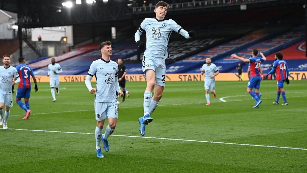 في مباراة شارك فيها زياش لسبع دقائق.. تشيلسي يستعيد توازنه في الدوري الإنجليزي بتغلبه (4-1) على مضيفه كريستال بالاس