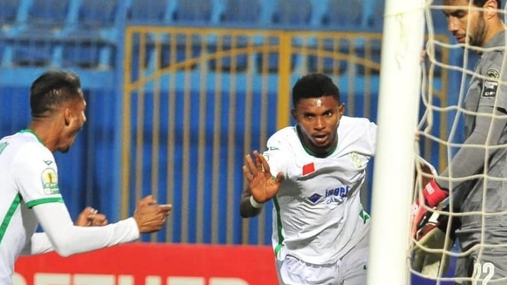 أول المتأهلين لربع النهائي.. الرجاء الرياضي ينتصر على بيراميدز بثلاثية في قلب مصر