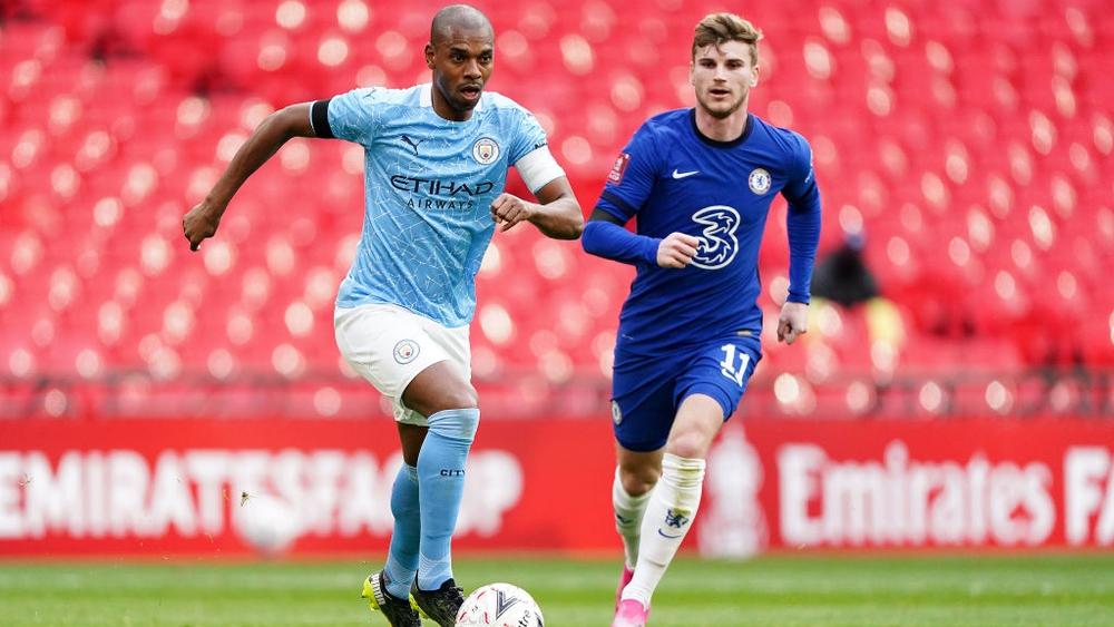 فرناندينيو: "من الصعب تقبل الهزيمة أمام تشيلسي في نصف نهائي الكأس"