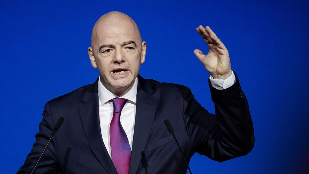 الـ"فيفا" في رد على إنشاء "دوري السوبر الأوروبي": "نعلن عن رفضنا لدوري انفصالي مغلق.. أي مسابقة يجب أن تعكس النزاهة وإعادة التوزيع المالي العادل"