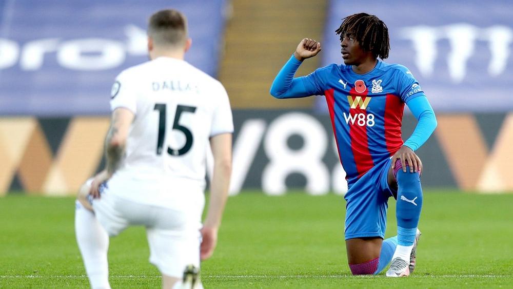 منع الرياضيين من "الركوع على ركبة واحدة" في أولمبياد طوكيو احتجاجا على العنصرية