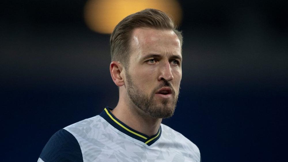 مدرب توتنهام يرفض المخاطرة بهاري كين أمام مانشستر سيتي في نهائي كأس الرابطة