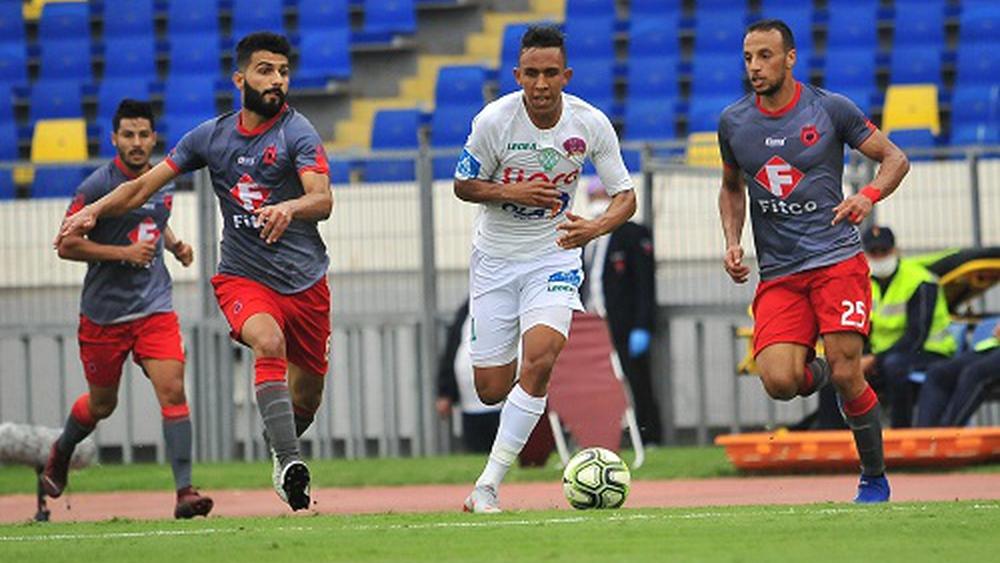 نتائج أخر 10 مواجهات بين الرجاء وأولمبيك آسفي.. 4 انتصارات لـ"النسور" وفوزين لـ"القرش المسفيوي" والكفة تميل للتعادل في 4 مناسبات