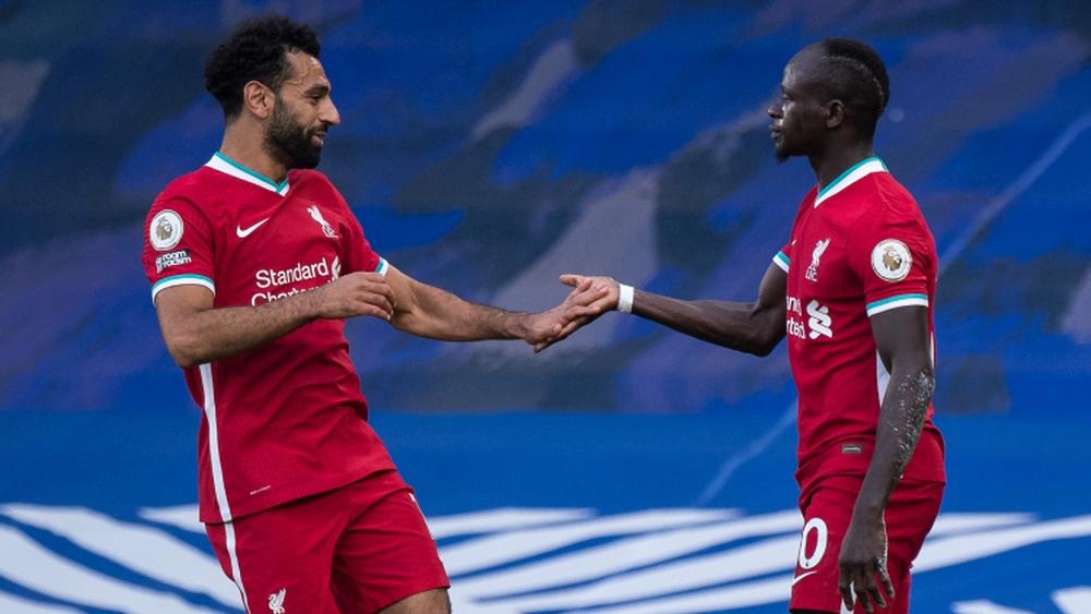 أوين ينتقد صلاح وماني: "لا يمكن أن تعتمد عليهما دائما في التهديف"