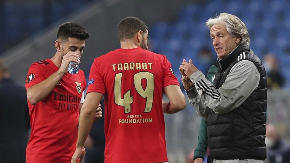 مدرب بنفيكا: "لم أعتمد على تاعرابت لأنه مُلتزم بالصيام.. كان في وضعٍ بدني لا يسمح له بالمشاركة"
