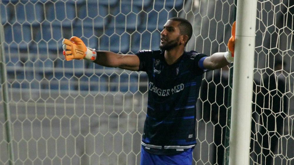 بعد ساعات من "تعملقه" أمام "الماص".. فرحة اللاعب الحسناوي تتضاعف بعد ازديان فراشه بمولودة جديدة