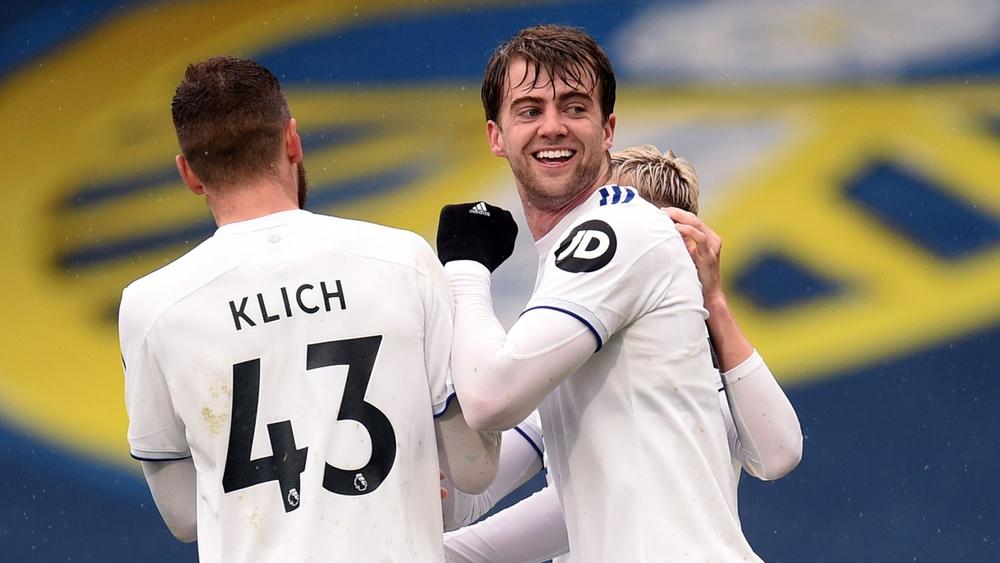 ليدز يونايتد يفوز على توتنهام في الدوري الإنجليزي