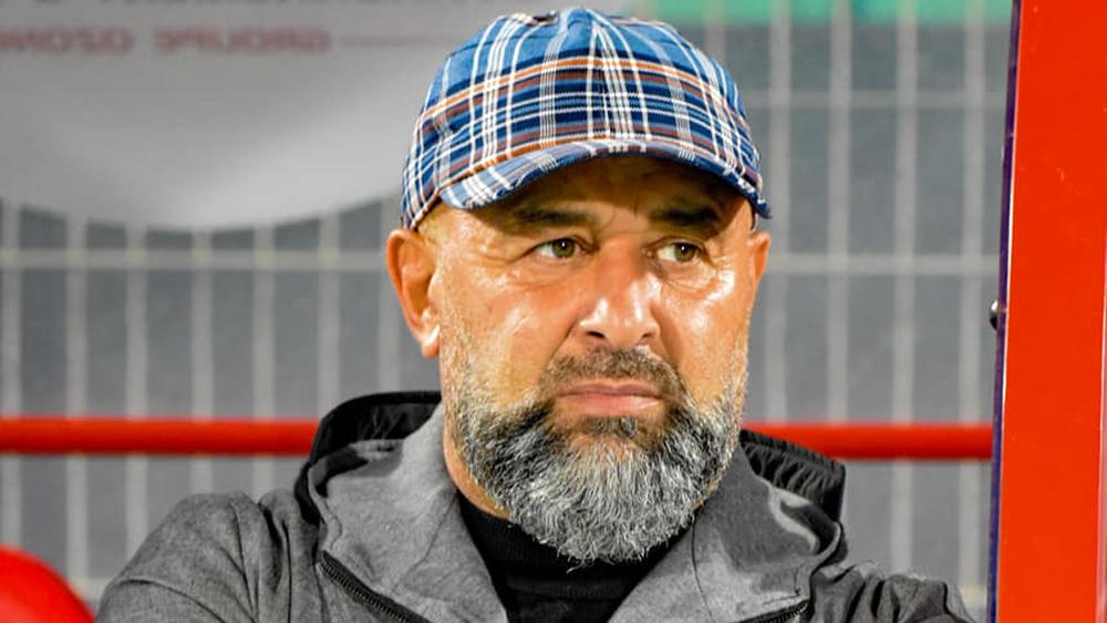 بنشيخة: "فوز وكفى.. قدمنا شوطا كارثيا أمام الحسنية وتركنا اللعب والتكتيك لتحقيق النقاط الثلاث"