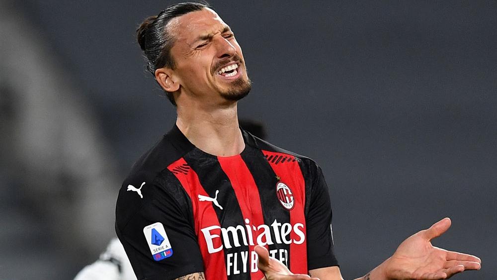 إبراهيموفيتش يغيب عن ميلان في مباراتين بسبب إصابته في الركبة