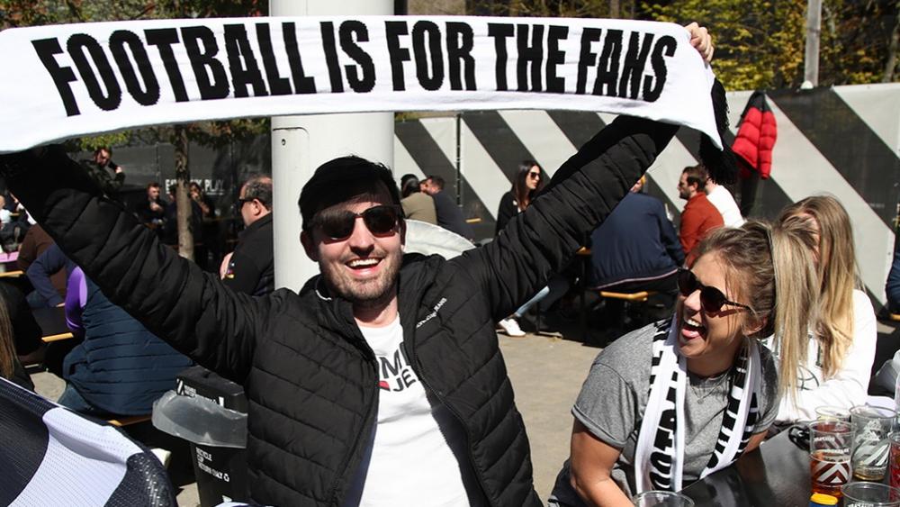 توتنهام يسمح لجماهيره بحضور اجتماعات مجلس إدارة النادي