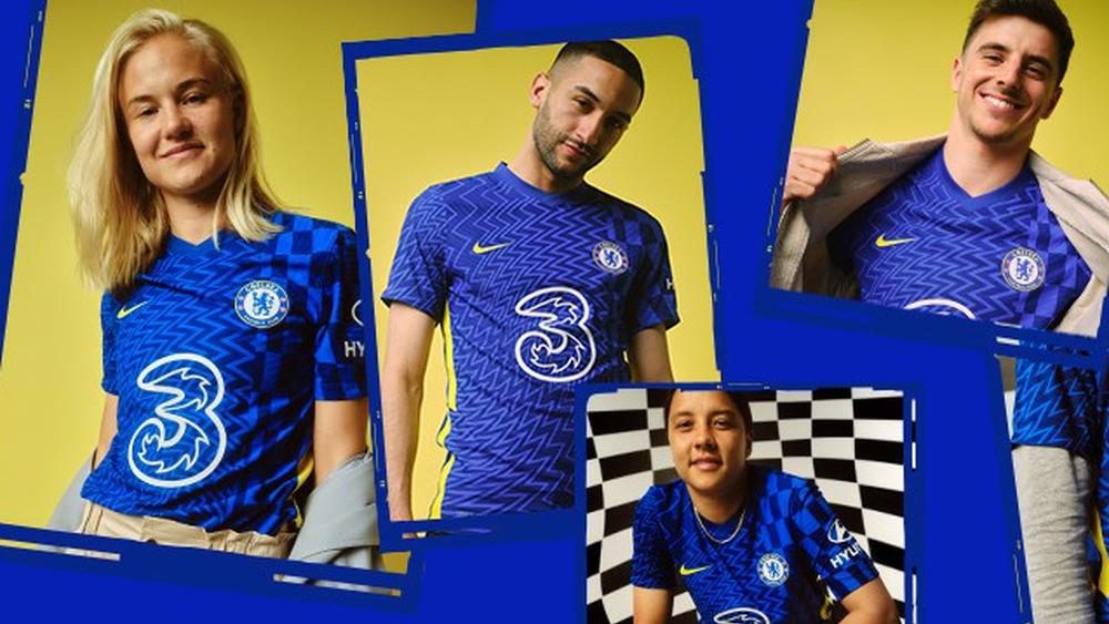 زياش يشارك في الإعلان الرسمي الترويجي للقميص الجديد لتشيلسي الخاص بموسم 21-22