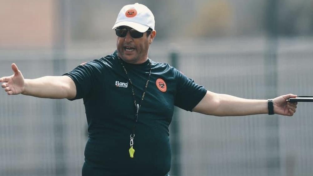 بنعلي يُحمِّل لاعبيه مسؤولية الهزيمة أمام المغرب الفاسي