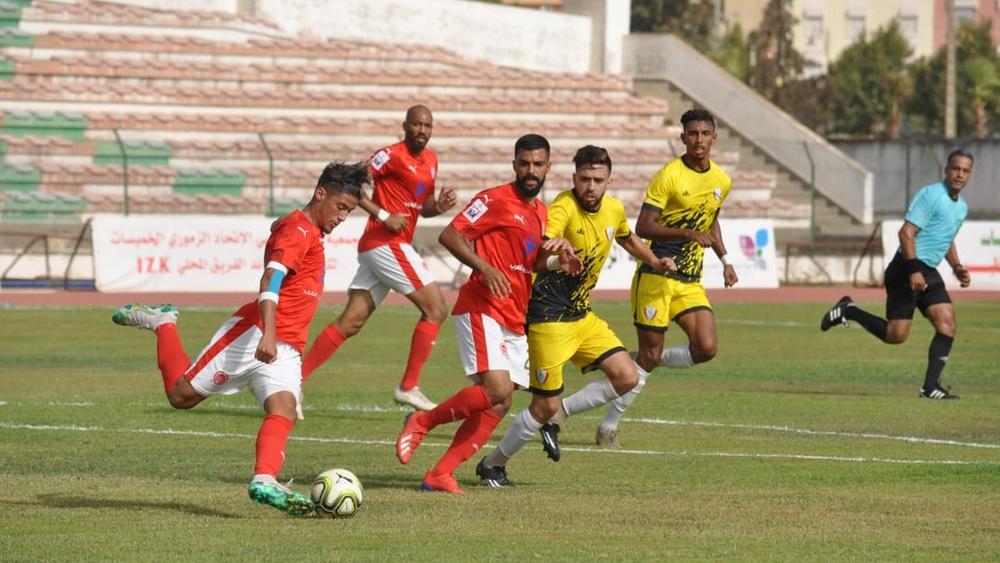 تخلُّف ا. الخميسات عن تقديم التحاليل المخبرية وتشبث ك. المراكشي بعدم خوض المباراة يثير تعجب الجماهير.. هل هو "سوء تدبير" أم "نتيجة سهو"؟