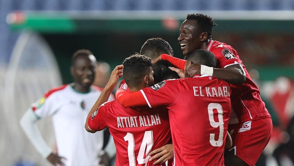 لاعبو الوداد يخضعون لحصص خاصة في إحدى المراكز لإزالة العياء استعدادا لنزال م.الجزائر