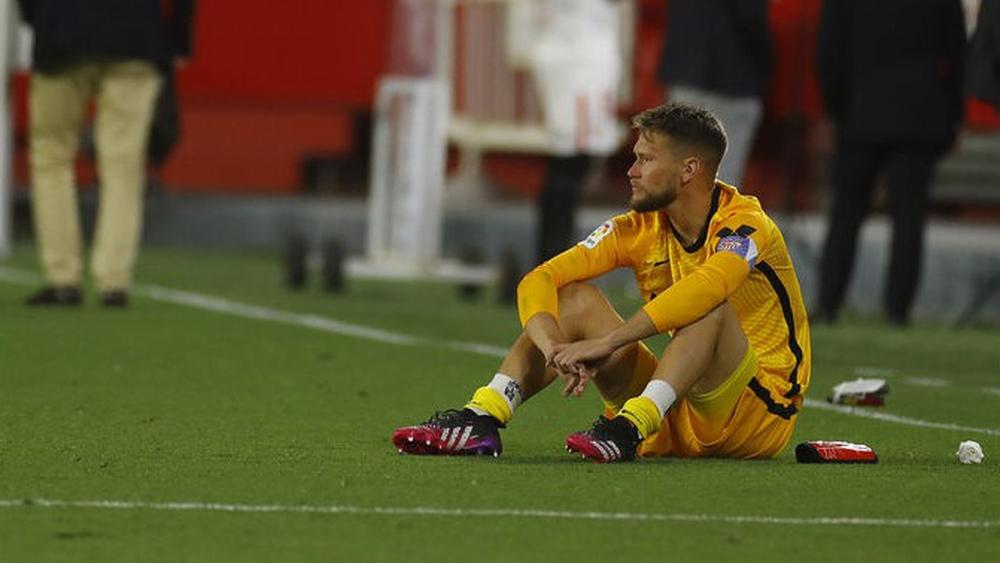 فاسليك يودع إشبيلية بعد 3 مواسم قضاها في صفوفه ويصرح: "واثق من أنني أستطيع اللعب على أعلى مستوى"