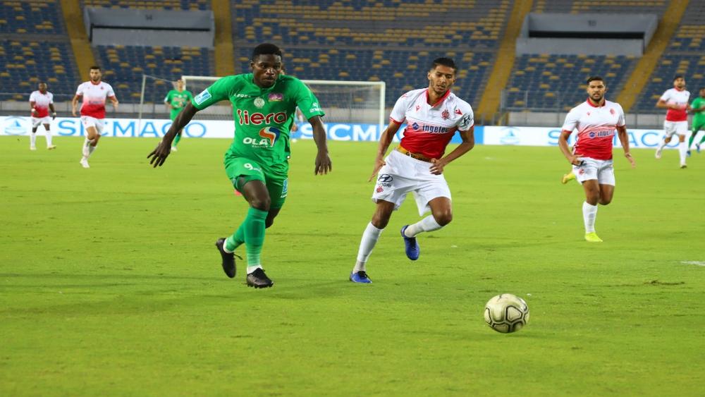 خاص/ رغم تواجد بعض الأسماء في لوائح منتخباتهم الأوّلية.. الرّجاء والوداد يخوضان مبارياتهم المؤجلة بلاعبيهم الدّوليين بنسبة كبيرة!