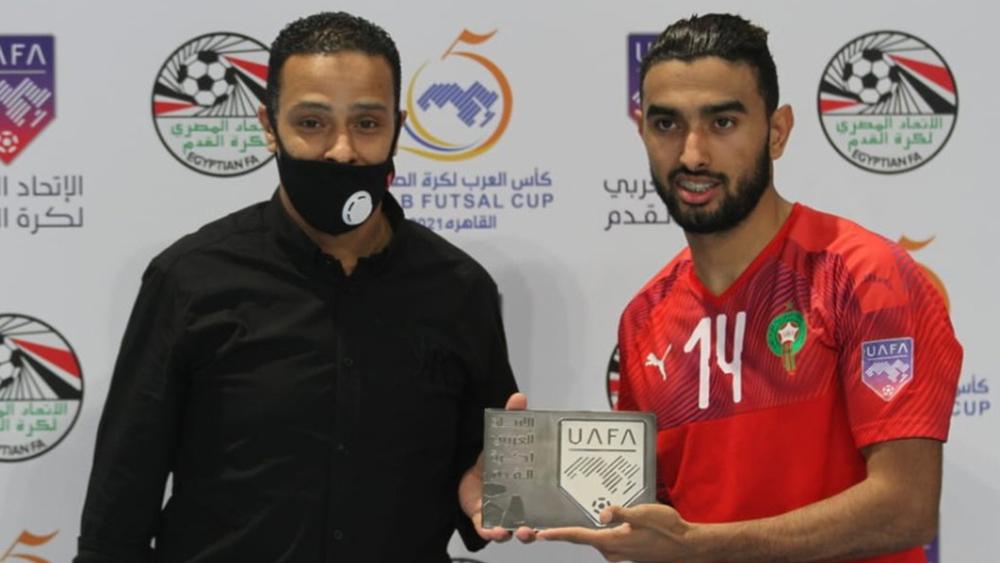 نصف نهائي كأس العرب لكرة الصالات / إدريس رايس ينال جائزة "أفضل لاعب" في مباراة المغرب والبحرين (6-0)