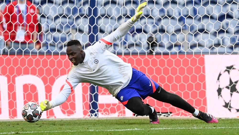 ميندي صاحب "أكبر عدد من المباريات" بشباك نظيفة بموسم واحد في تاريخ الأندية الإنجليزية.. هل يمنع نجوم السيتي من زيارة مرماه الليلة؟