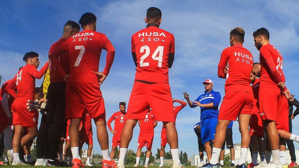 لاعبو الحسنية يضربون عن تداريب يومه الخميس بسبب عدم توصلهم بمستحقاتهم المادية العالقة