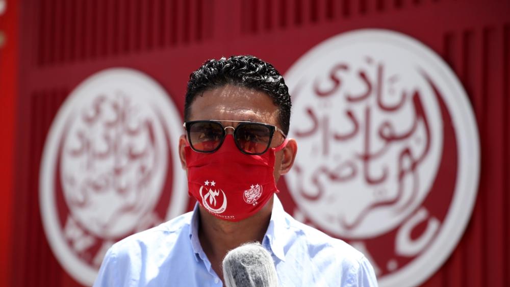 طلال: "كنا نعتقد أن فار تونس هو الذي لا يشتغل فإذا بها مجموعة من الآلات تقف عاجزة على منح الوداد حقه وأؤكد للوداديين أننا لن نسمح في حق الفريق"