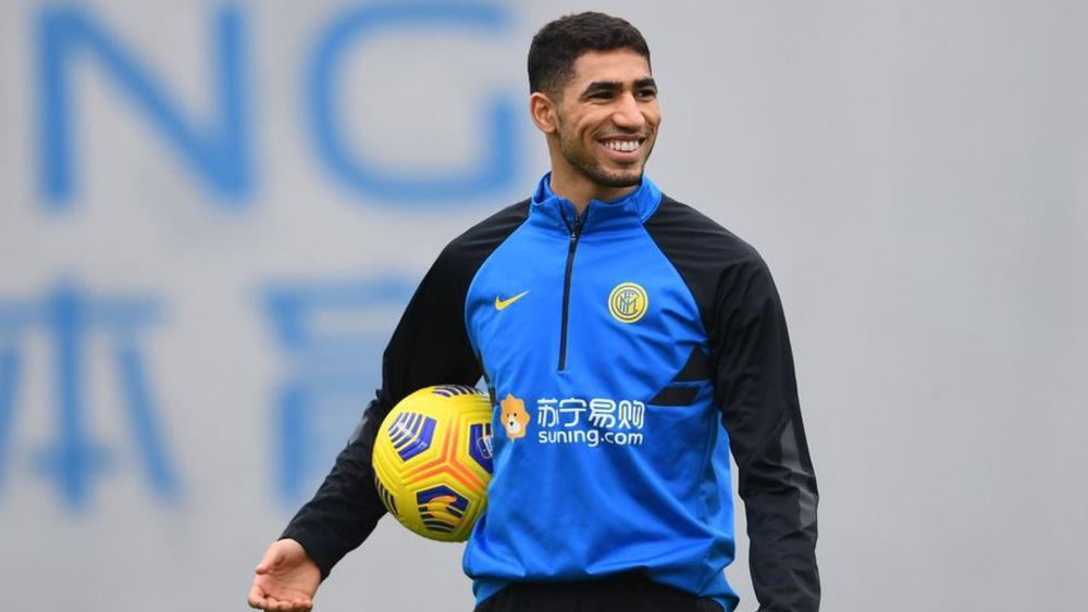 "لاغازيتا ديلو سبورت": "صفقة حكيمي تُحسم في غضون 10 أيام وسان جيرمان أكبر المرشحين لانتدابه"