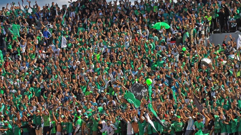 فصيل"حلالة بويز" يحذر من تحويل المنافسة في الأمتار الأخيرة لـ"سوق أسبوعي" ويدعو الجماهير المغربية لمحاربة "سياسة الجيب"