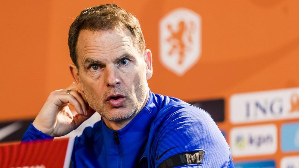 دي بور يرفض تعويض فان دي بيك بلاعب جديد قبل "اليورو"