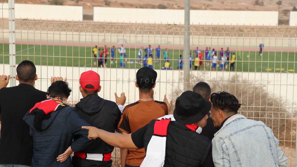 بـ"لغة شديدة اللهجة".. جماهير الحسنية تنظم وقفة احتجاجية وتنتفض في وجه لاعبيها بعد توقفهم عن التداريب