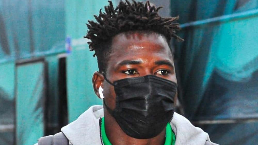 إصابة تراوري بفيروس "كورونا" في معسكر بوركينا فاسو تهدد مشاركة صومايلا واتارا رفقة الرجاء في مباراة نهضة بركان