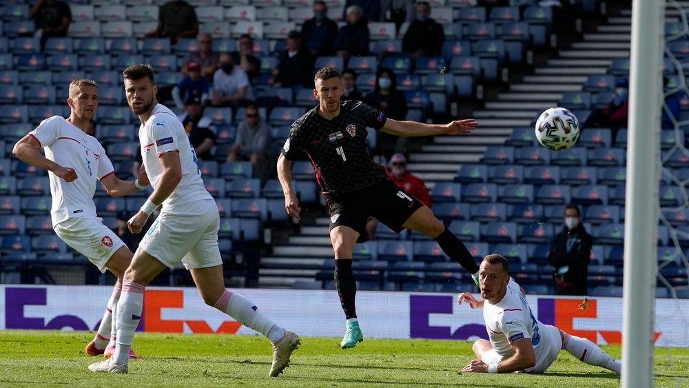 بيريسيتش "ينقذ" كرواتيا من الهزيمة أمام التشيك (1-1) ويبقي آمالها قائمة في بلوغ ثمن نهائي "يورو 2020"