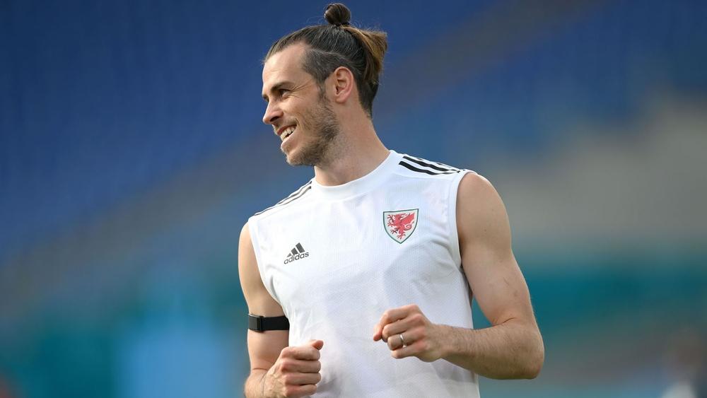 جاريث بيل: "ريال مدريد؟ تربطني علاقة كبيرة بأنشيلوتي وسنحاول الفوز على إيطاليا لتحقيق التأهل"