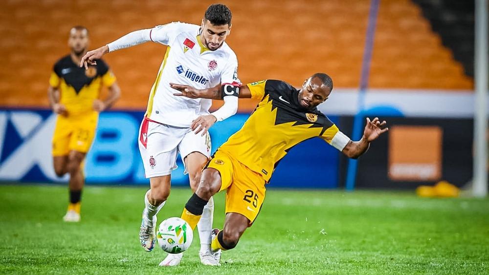 جماهير الوداد: "أسماء بدون إضافة وخط هجوم بلا نجاعة.. عوامل أجهضت حلم النجمة الثالثة على أرضية "دونور" وأنهت مجهود موسم كامل"