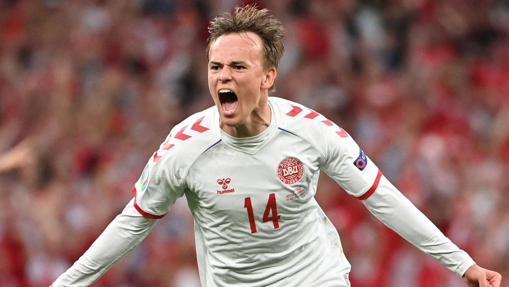 سامبدوريا يُغلق طريق برشلونة نحو التعاقد مع نجم الدنمارك "دامسجارد"