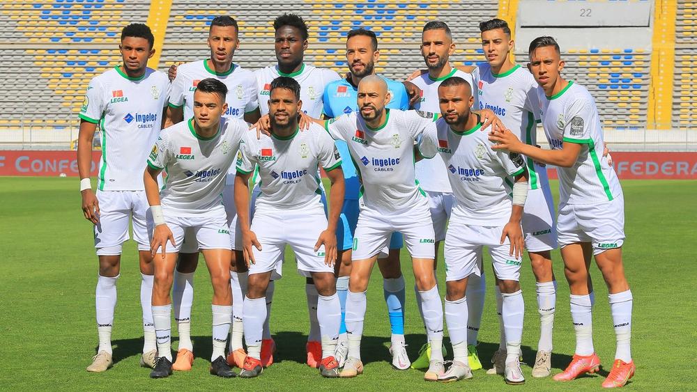 "الكاف" يُبلغ إدارة الرجاء الرياضي بإجراء نهائي كأس الكونفدرالية بحضور الجماهير