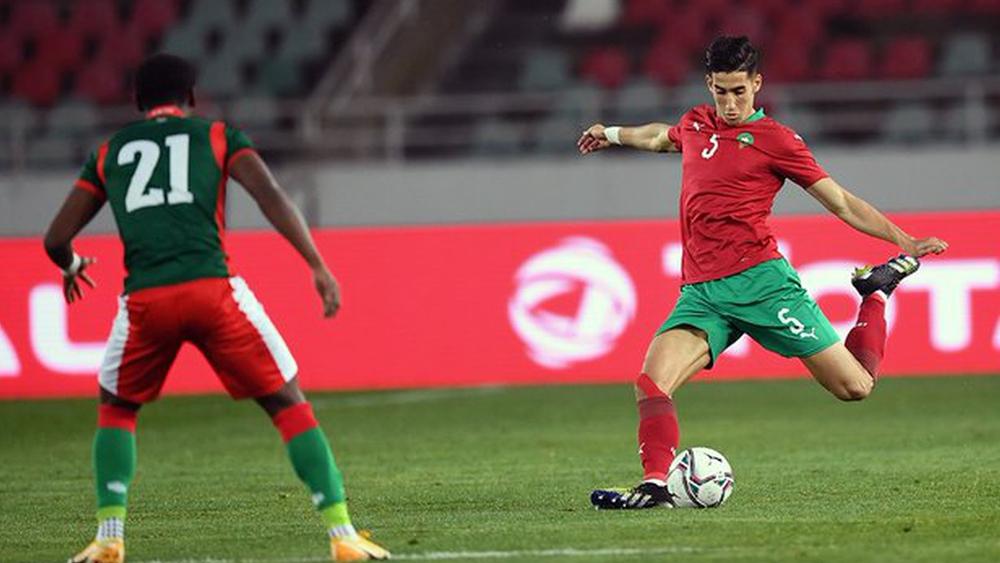 وست هام يونايتد الإنجليزي يبدي اهتمامه بالمدافع المغربي نايف أكرد