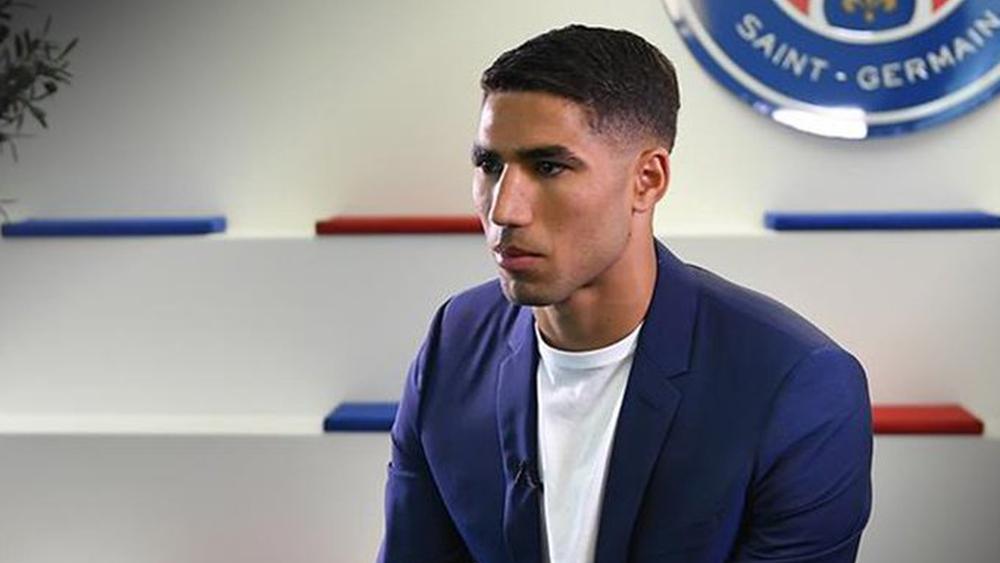 حكيمي: "أشعر بالفخر بعد انتقالي لسان جيرمان.. أتقاسم طموحات مرتفعة مع لاعبي وأطقم النادي"