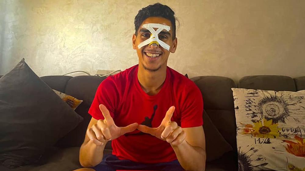 "الوينرز" تقدم هدية رمزية لللافي بعد زيارته وتكتب: "بالشفاء العاجل"