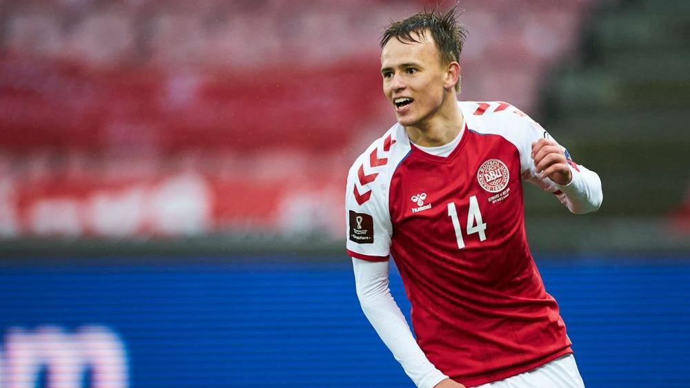 سامبدوريا يرفض إغراءات برشلونة وتوتنهام ويتمسك بجوهرة الدنمارك "دامسجارد"