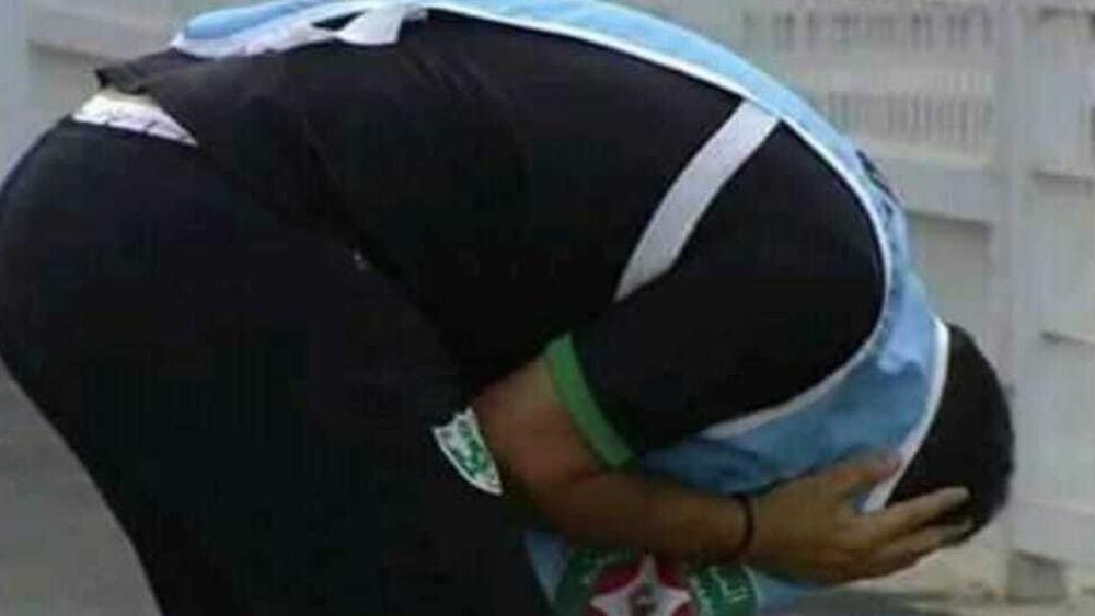 أنصار ومتابعون يرثون حال "الكاك" و"يبكون" نزوله لقسم "الهواة"