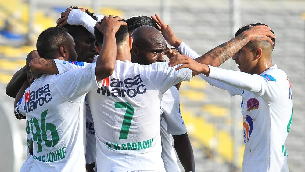 تشكيلة الرجاء الرسمية لنهائي الكونفدرالية.. الشابي يدفع بسوكحان ومدكور في الأظهرة والحافيظي خلف ثلاثي المقدمة المكون من رحيمي وبنحليب ومالانغو