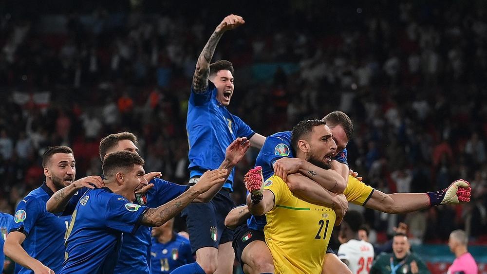 الحارس دوناروما (22 سنة) "أفضل لاعب" في "يورو 2020"