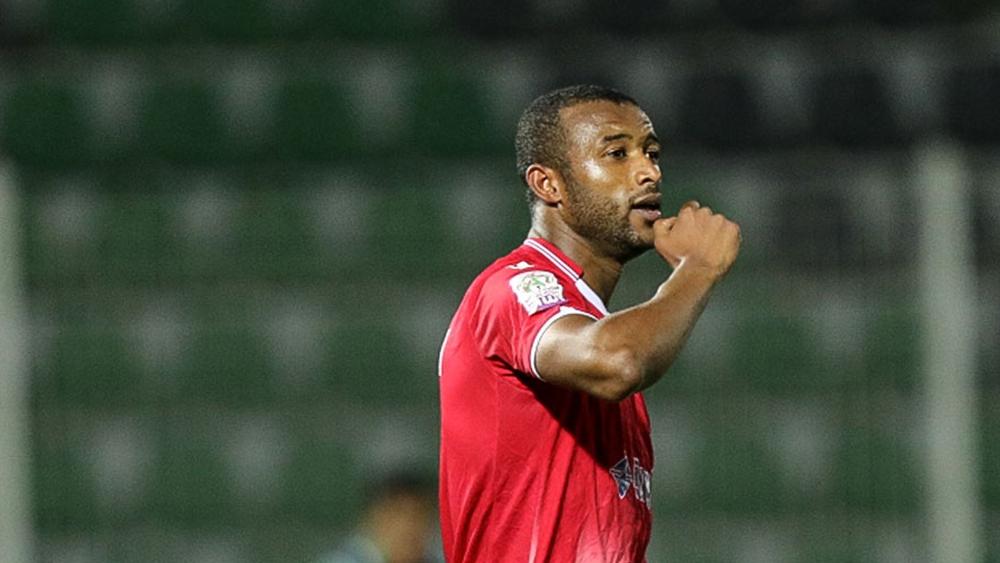 الكعبي يفض الشراكة مع مالانغو وينفرد مجددا بصدارة الهدافين بعد هزه شباك اتحاد طنجة