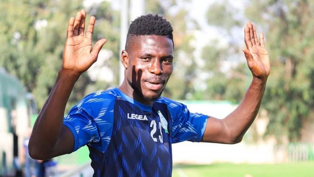 بعد عدم رد الأندلسي على اتصالات الإماراتيين أمس.. عقد انتقال مالانغو للشارقة قد يُوقع مساء اليوم واللاعب يسافر صوب الإمارات نهاية الأسبوع الجاري