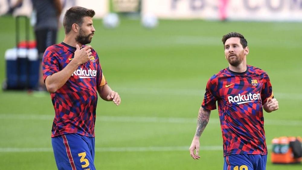 بيكيه: "ننتظر تجديد تعاقد ميسي وانضمامه للفريق"